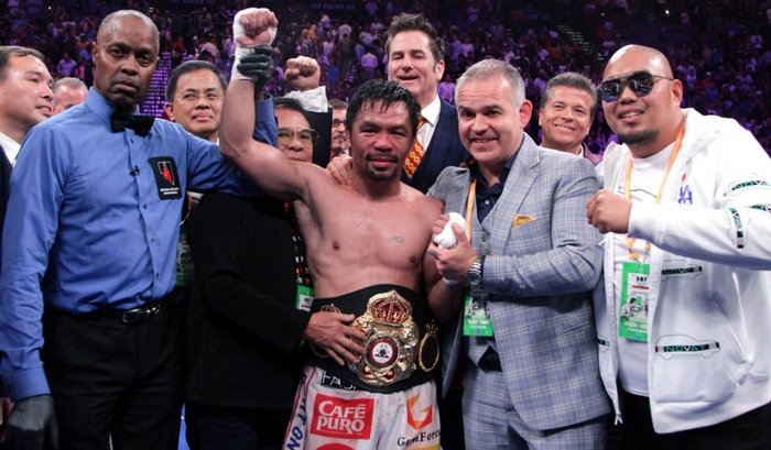 Manny Pacquiao se možná utká s Conorem McGregorem v boxu